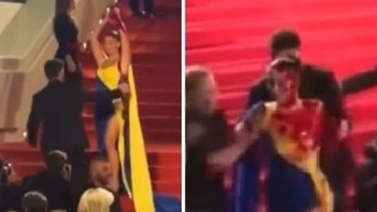 Modelo ucraniana protestou durante o festival nessa segunda