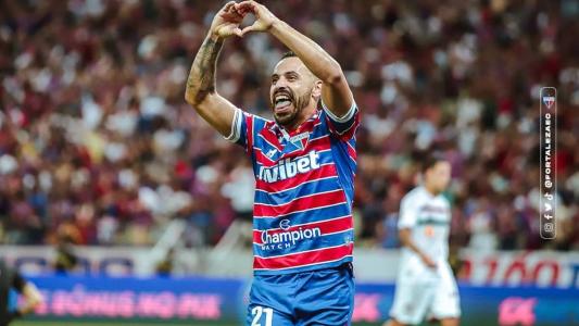 Moisés, destaque na vitória sobre o Fluminense, deve estar em campo para enfrentar o Estudiantes