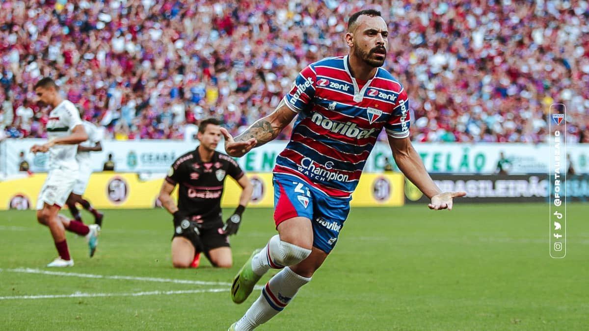 Fortaleza vence Fluminense em jogaço e assume a liderança do Brasileirão