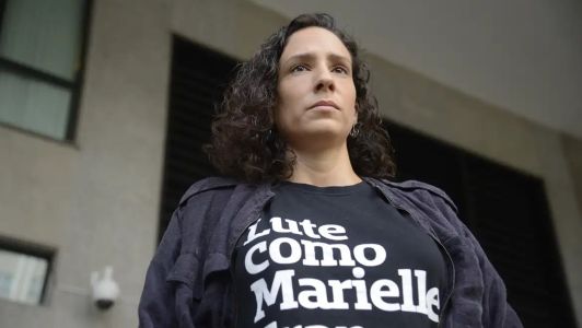 Foto mostra Mônica Benício, viúva de Marielle Franco