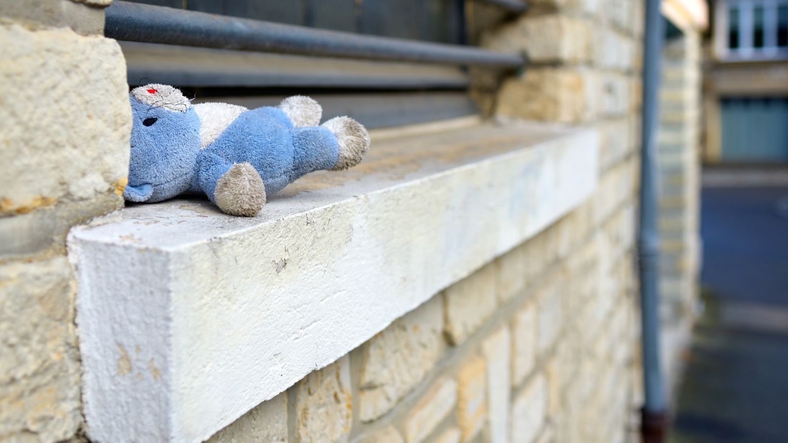 Mulher é presa em Caxambu suspeita de deixar filhos sozinhos em casa