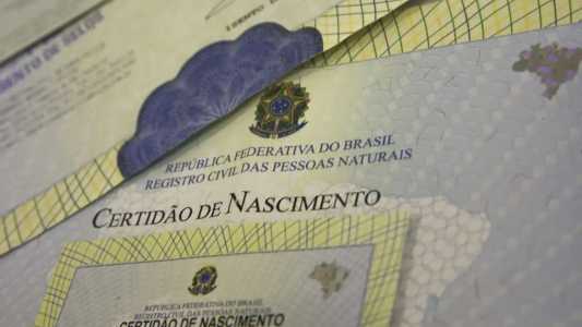 Certidão de nascimento