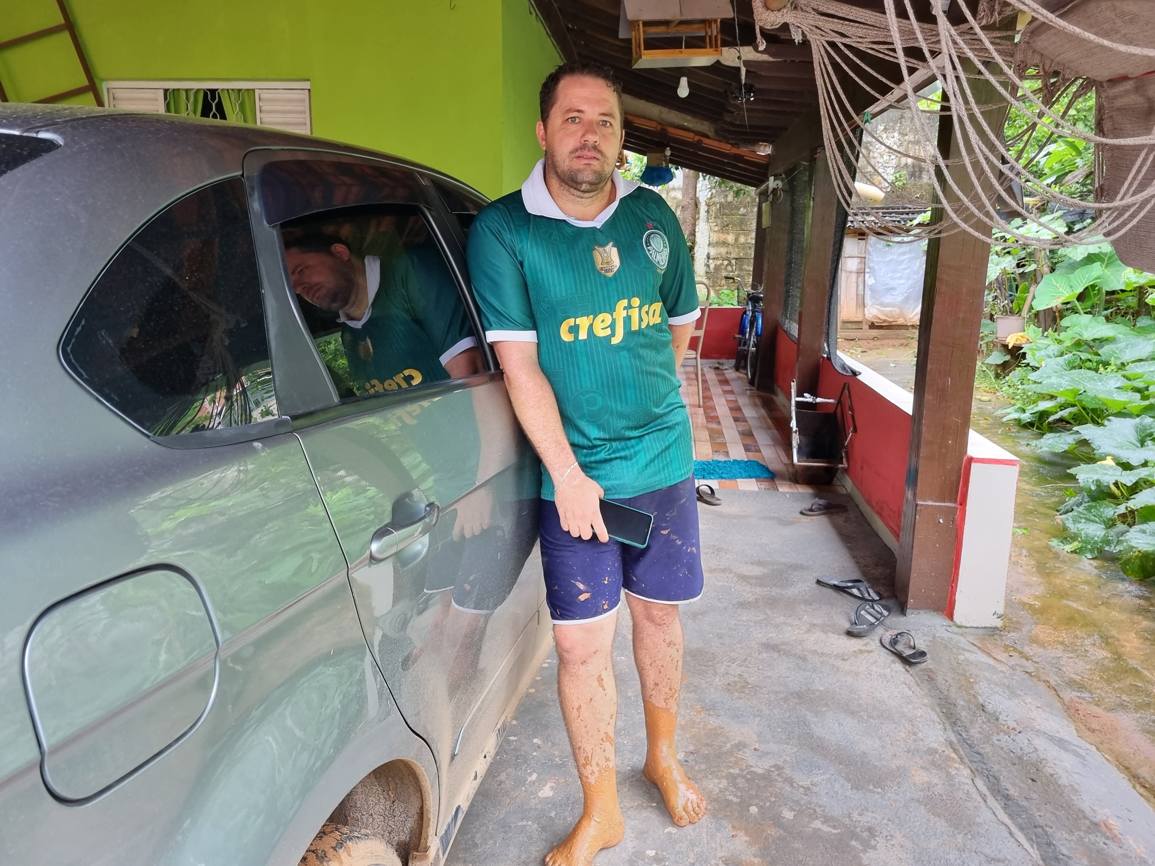Morador relata susto ao ver cidade destruída por chuva ao retornar do trabalho pela manhã em Ipatinga