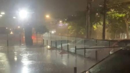 Moradores de BH viveram domingo de ar abafado com chuva no início da noite