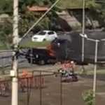 Vídeo: carro pega fogo e fica completamente destruído na Pampulha