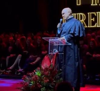 Ministro Alexandre de Moraes faz discurso humorado em colação de alunos do Direito em São Paulo