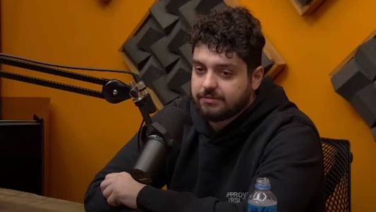 Moraes multa Monark em R$ 300 mil, bloqueia perfis e abre inquérito.