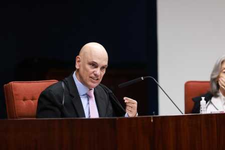 Cada senador terá dez minutos para formular seus questionamentos, e Moraes terá o mesmo tempo para responder