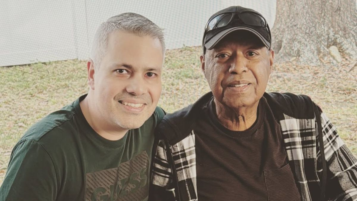 Morre Ron Kenoly, cantor gospel americano, aos 81 anos
