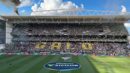 Mosaico Aqui é Galo foi exibido no Independência antes do jogo contra o Athletic