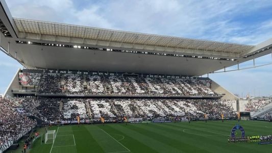 Mosaico da torcida do Corinthians na decisão do Brasileirão Feminino