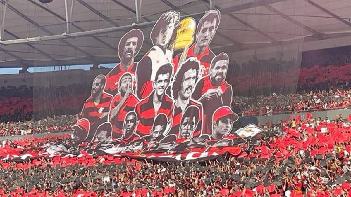 Flamengo e torcida homenageiam ídolos com mosaico na final da Copa do Brasil
