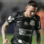 Mosquito, do Corinthians, se irrita com piada sobre morte do pai durante transmissão