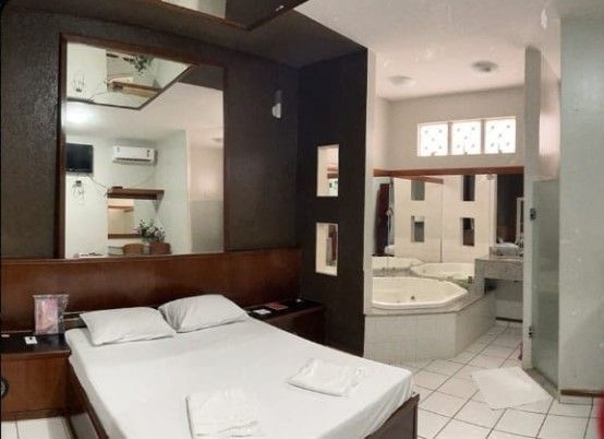 Casal denuncia ter sido filmado sem consentimento em suíte de motel em MG