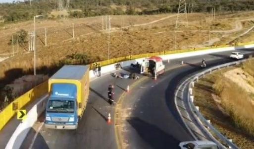 Garupa morre em acidente em viaduto de Ribeirão das Neves