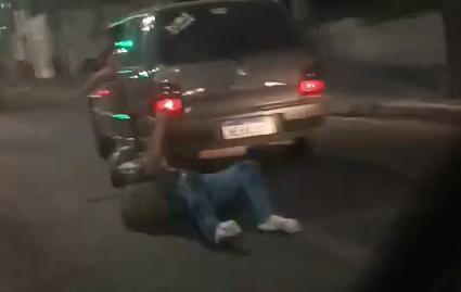 Motociclista é arrastado por carro após acidente na Antônio Carlos
