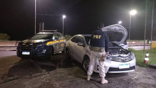 Motorista alegou que o carro era emprestado de um amigo