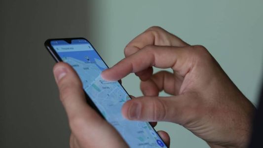 Motorista de app perdeu movimento do braço esquerdo