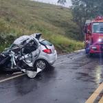 Motorista morre em acidente com micro-ônibus da saúde no interior de Minas