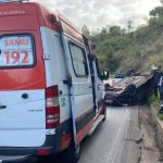Carro capota na curva do Ponteio e deixa motorista ferido no Belvedere