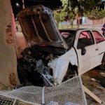 Motorista e passageiros abandonam carro após acidente no Sul de Minas