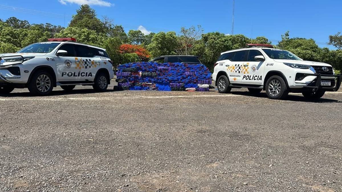 Motorista de Hilux é preso com 1,2 tonelada de maconha