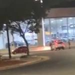 Vídeo: motorista em Ford Ka tenta atropelar militares durante fuga pelas ruas de Sete Lagoas