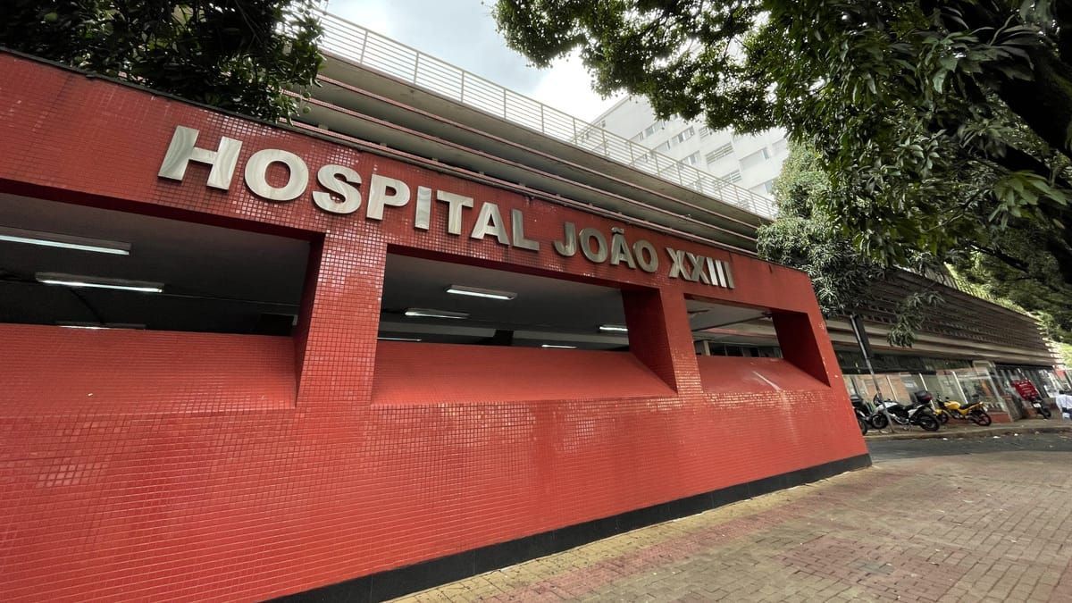 Menino de 11 anos esfaqueado pelo tio passa por cirurgia: ‘Não é um estado grave’