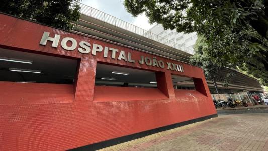 Motorista foi socorrido e levado para o João XXIII