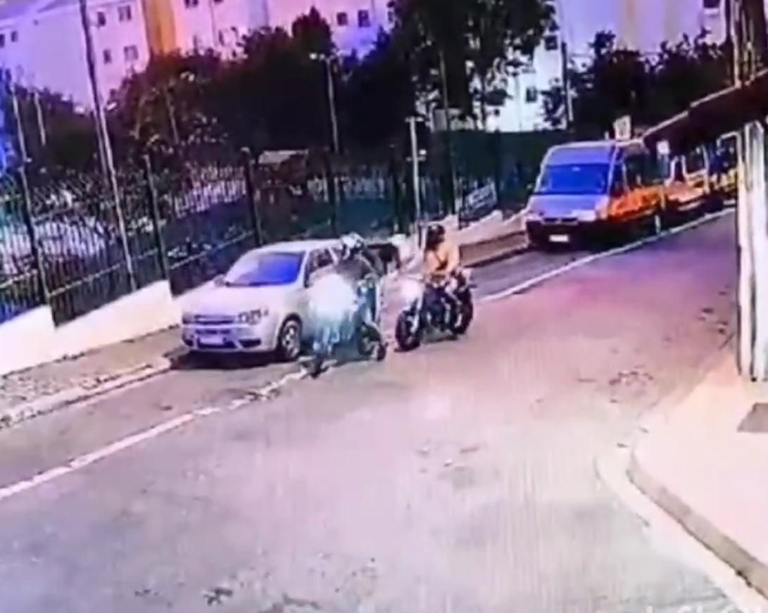 Motorista é morto a tiros por dois motociclistas ao lado do filho em São Paulo