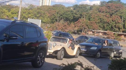 Motoristas ainda conseguem abastecer a R$ 4,99