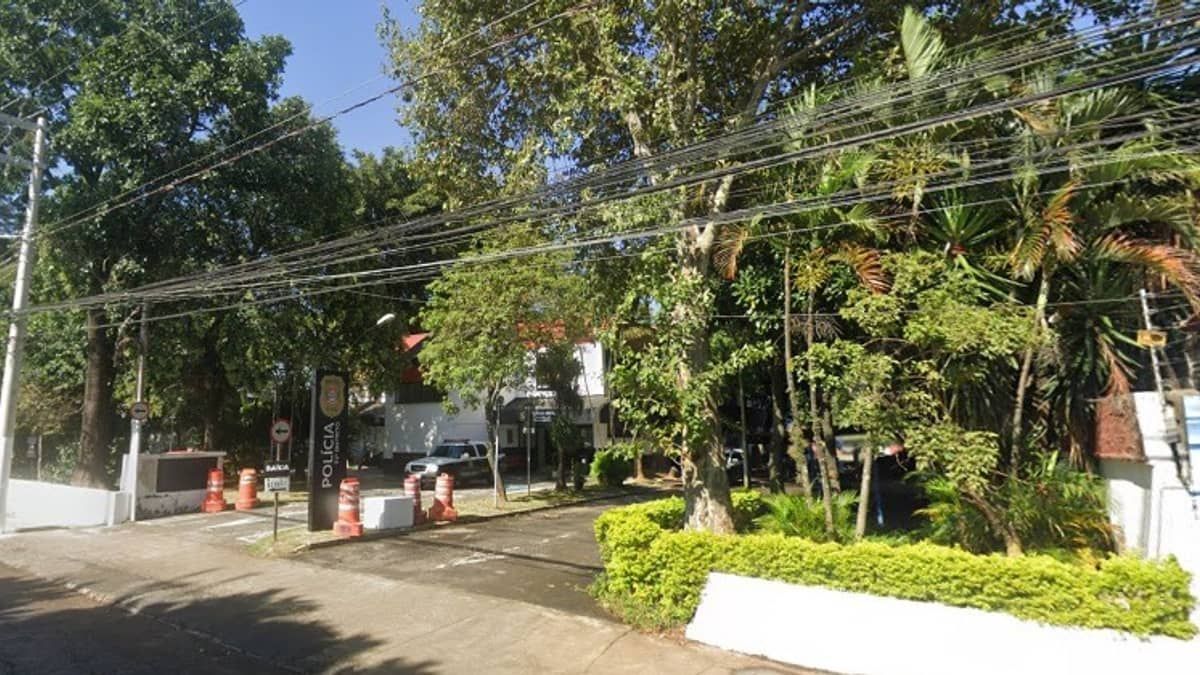 PM apreende 60 motos em 'rolezinho' na Marginal Pinheiros, em SP