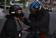 Palavra Aberta debate a regulamentação de aplicativos de transporte por moto no Brasil