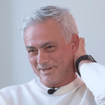 José Mourinho rasga elogios a ídolo do Cruzeiro: ‘O que eu vi foi loucura’