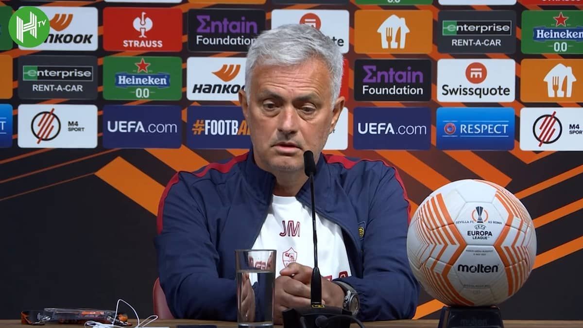 Mourinho tenta manter 100% de aproveitamento em finais europeias