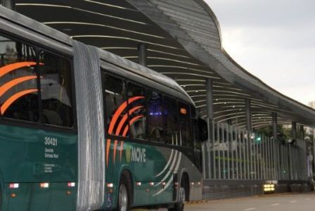 As duas novas estações devem beneficiar 54 mil usuários. Nesse sábado, no entanto, o movimento foi tranquilo. Poucos passageiros usaram o novo serviço