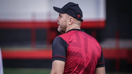 Mozart chegou ao Atlético-GO em março de 2023; foram sete jogos, com três vitórias, três empates e uma derrota, além da conquista do Campeonato Goiano