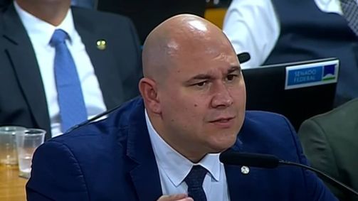 MP Eleitoral pede que deputado do PL seja investigado por transfobia contra Erika Hilton.