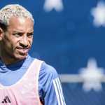 Alvo do Cruzeiro, atacante fez tatuagem em homenagem a Matheus Pereira; entenda