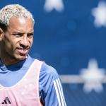 Alvo do Cruzeiro, atacante fez tatuagem em homenagem a Matheus Pereira; entenda