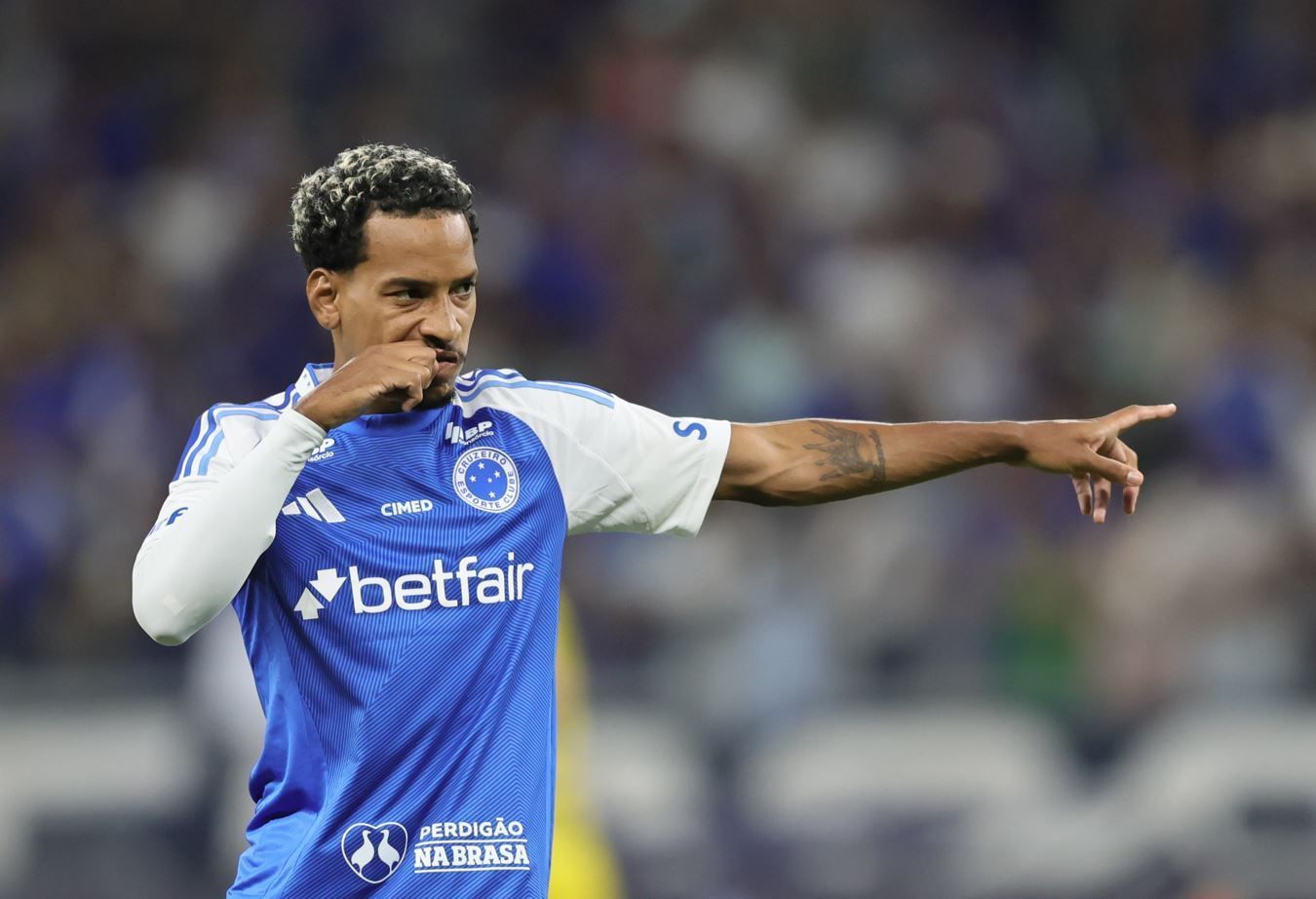 Titular? Leonardo Jardim fala sobre papel de Matheus Pereira no Cruzeiro