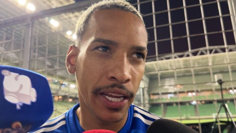 Matheus Pereira revela superstição inusitada e 'zoeira' no vestiário do Cruzeiro