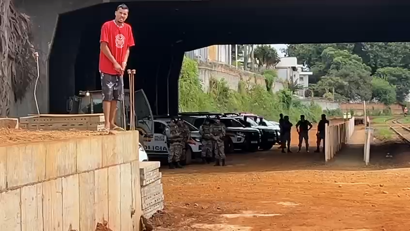 MTST invade obras do metrô de Belo Horizonte nesta segunda-feira