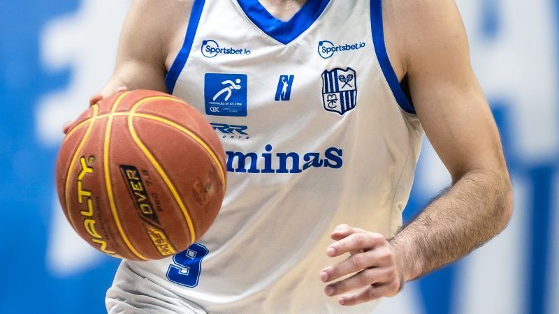 Minas acerta duas renovações para temporada 2024/25 do basquete