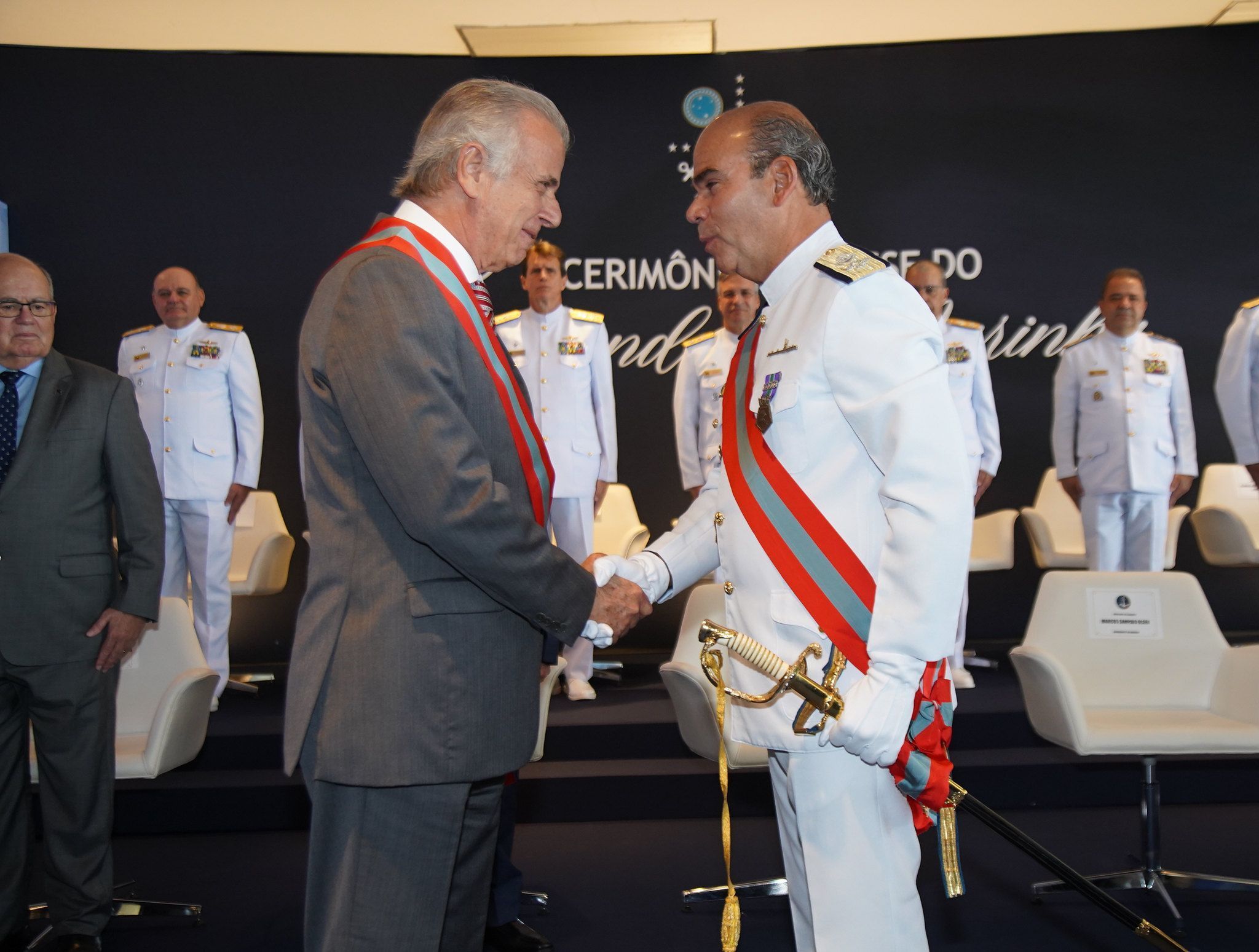Comandante da Marinha assume Ministério da Defesa interinamente durante as férias de Múcio