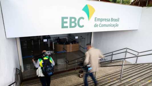 Mudança aconteceu nesta terça-feira (25), e Canal Gov já substitui a TV Brasil 2