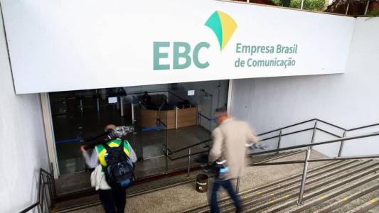 Mudança aconteceu nesta terça-feira (25), e Canal Gov já substitui a TV Brasil 2