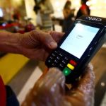 Banco Central deixa de regular cartões de auxílio-alimentação em março