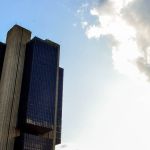 Banco Central adia exigência de login único para acesso ao Registrato