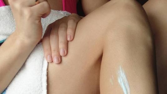 Mulher adquiriu um pacote e já na terceira aplicação começou a sentir fortes dores